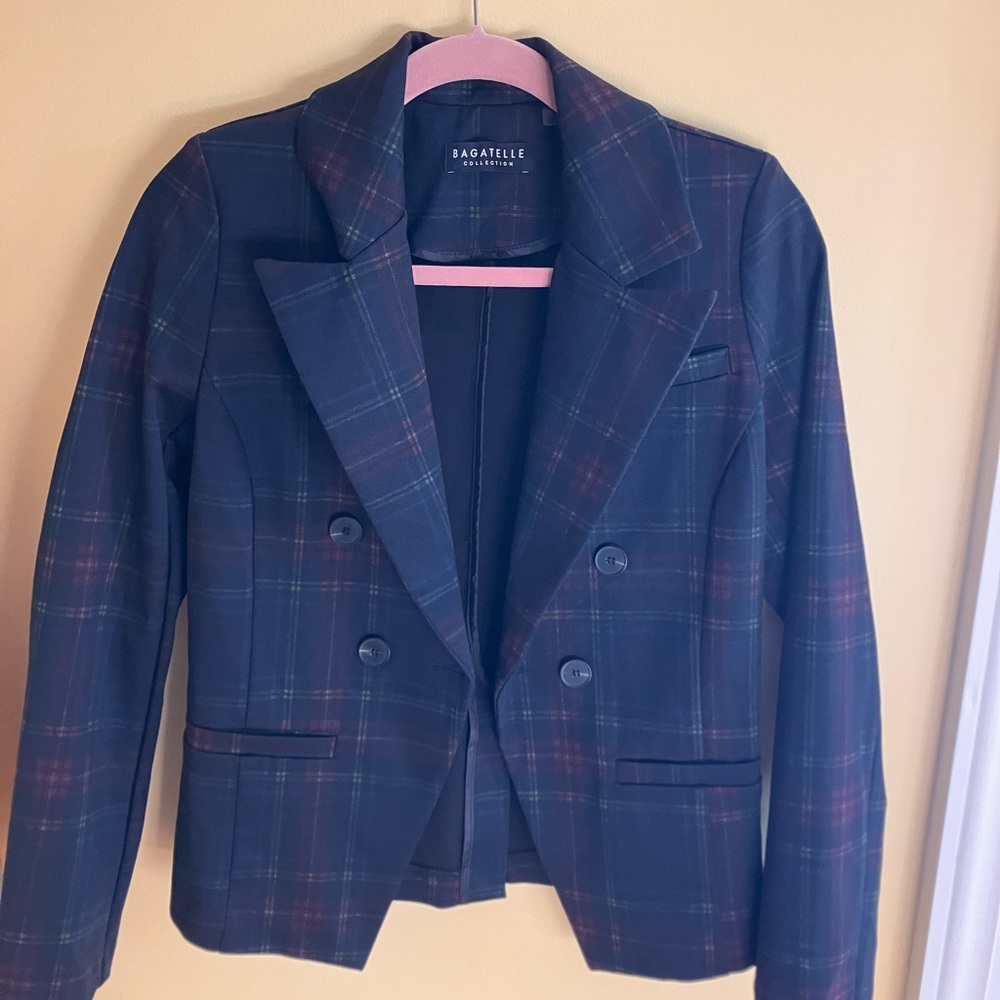 Bagatelle Women's Navy Plaid Blazer